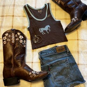 Brown and blue horse tank top (cropped)